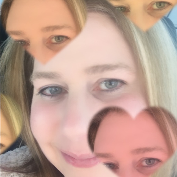 Meet your Posher, Amber - Picture 1 of 1